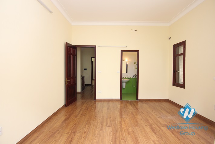 Spacious swimming pool house for rent in Tay Ho